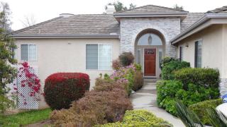 2212 Crest Hill Ln, Fallbrook, CA 92028-4554