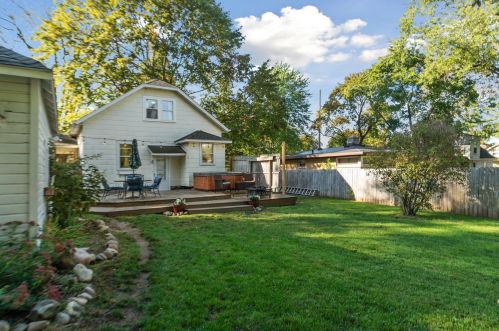 203 Oak Grv Ave, Kalamazoo MI 49004-1306 exterior