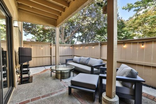 2086 Foxhall Loop, San Jose CA  95125-5986 exterior