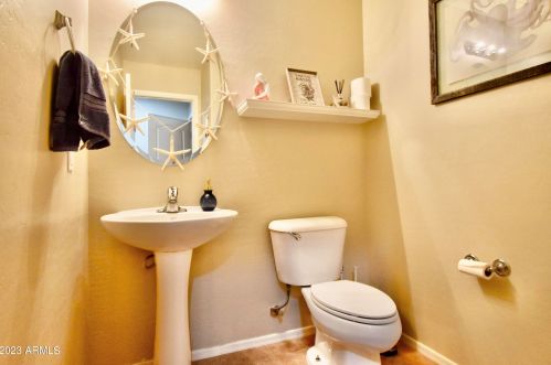 3109 72nd Ln, Phoenix AZ  85043-7822 exterior