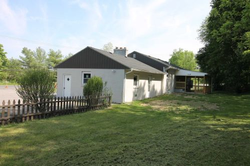 270 Salt Point Tpke, Poughkeepsie, NY 12603-1018