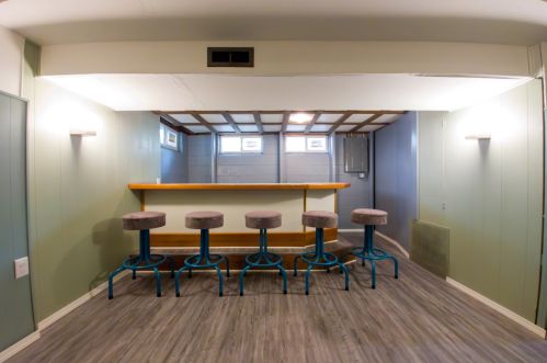 6716 78, Milwaukee WI 53223-4950 exterior