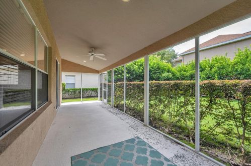 10246 Evergreen Hill Dr, Tampa FL 33647-2944 exterior