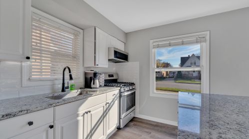 2734 97 St, Chicago IL 60805-2732 exterior