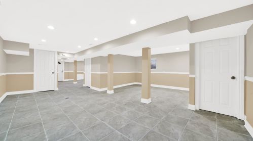 5820 Campbell Ave, Chicago IL 60659-5011 exterior