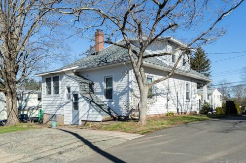 168 Montowese Ave, North Haven CT 06473-3806 exterior