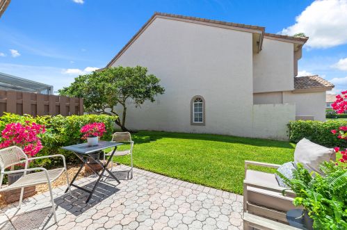 9447 Boca Riv Cir, Boca Raton FL 33434-3970 exterior