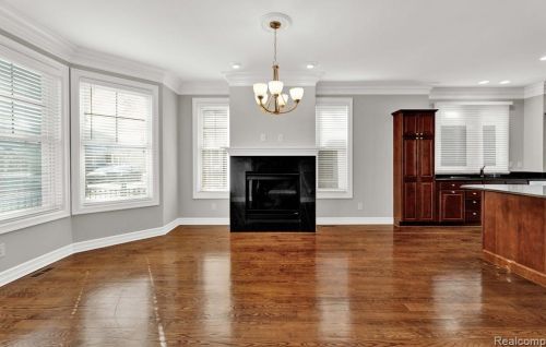 855 Bennaville Ave, Bham MI  48009-3668 exterior