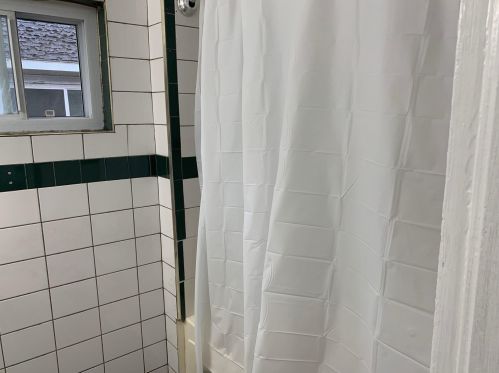 1880 Jarman St, Meskegon MI 49442-5735 exterior