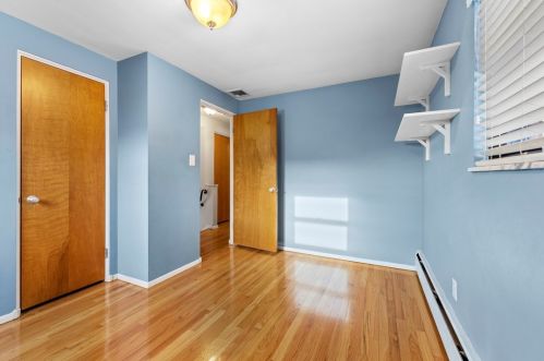 513 Pat Hvn Dr, Pittsburgh PA 15243-1739 exterior