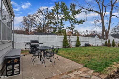 1205 Griswold St, Grand Rapids MI 49507-3814 exterior