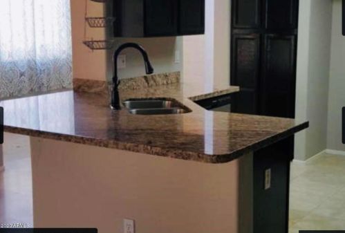 18606 34th Pl, Phoenix AZ  85050-3284 exterior