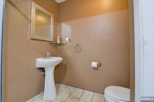 938 Homestead Dr, Fredon NJ  07860-4612 exterior