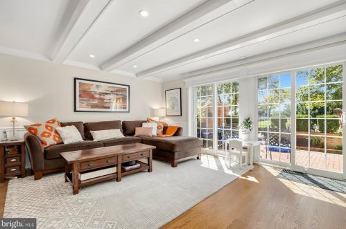 10905 Wickshire Way, Rockville MD 20852-3223 exterior