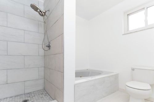 211 Ingram Ave, Pittsburgh PA  15205-2008 exterior