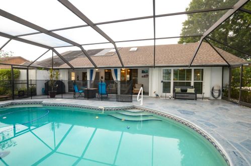 742 Whitmore Dr, Fort Pierce FL 34984-4573 exterior