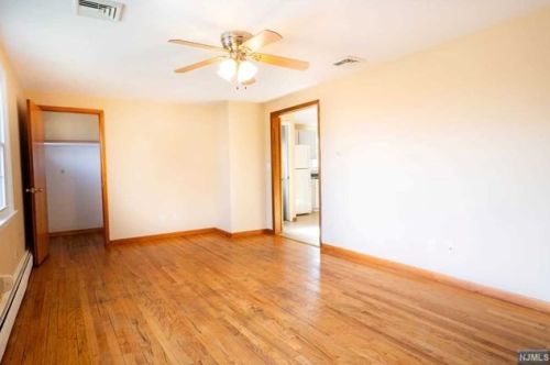 58 11th Ave, Paterson NJ  07506-1109 exterior