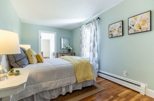 625 Turnpike St, North Andover MA 01845-6007 exterior