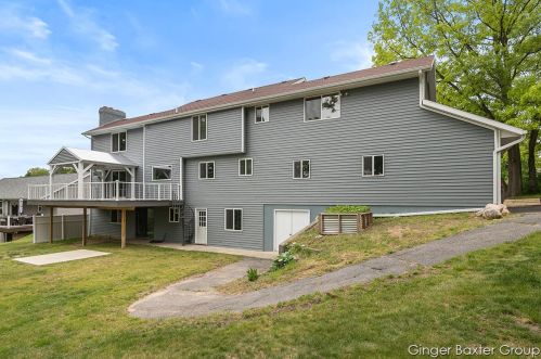 2532 Northboro Ct, Grand Rapids MI 49525-3012 exterior