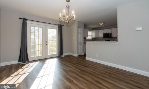 439 Ingram Ct, Glen Burnie MD 21061-6126 exterior