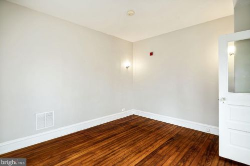 7317 Bryan St, Philadelphia PA 19119-1634 exterior