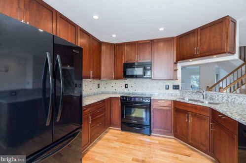 6510 Kelsey Point Cir, Alexandria, VA 22315-5509