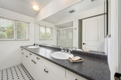 619 Drake Ave, Fullerton CA 92832-1140 exterior