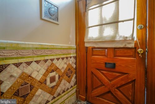 1128 Marlborough St, Philadelphia, PA 19125-4139