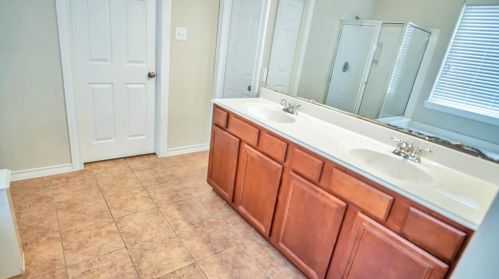 4630 Long Climb Cyn, Humble TX 77396-4164 exterior