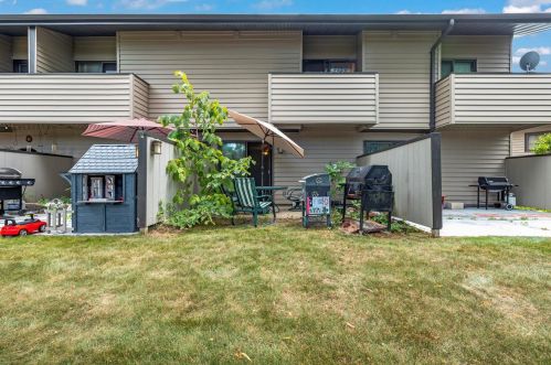 9043 70, Milwaukee WI 53223-2114 exterior