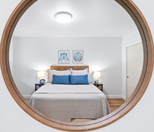 427 Riverview Ave, Capitola CA 95010-2757 exterior