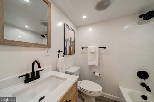 8436 Leaf Rd, Alexandria VA 22309-1708 exterior