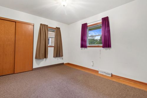 3335 83rd St, Milwaukee, WI 53219-3837