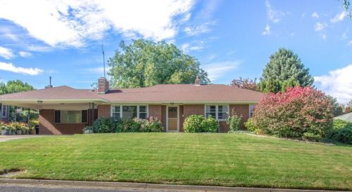 302 26 Ave, Yakima WA  98902-4129 exterior