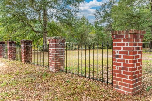 6306 Banyan Dr, Milton FL  32570-6366 exterior