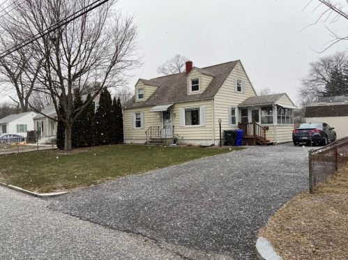 117 Leitch St, Springfield, MA 01109-1217