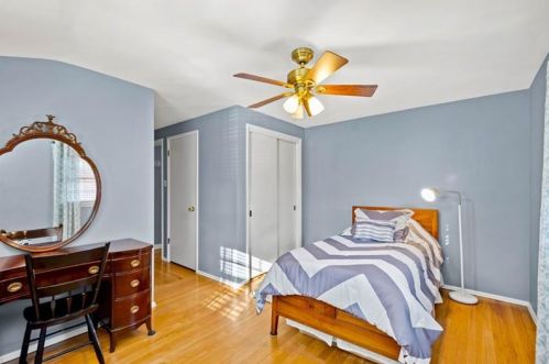 561 Clemson Dr, Pittsburgh PA 15243-1736 exterior