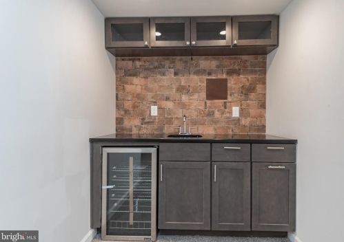 1631 Oldtown Rd, Edgewater MD 21037-2415 exterior