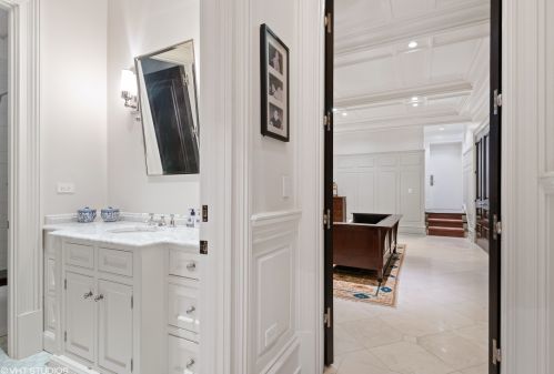 1845 Orch St, Chicago IL 60614-5106 exterior