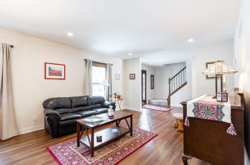 6531 Crestwood Dr, Milwaukee WI 53209-3340 exterior