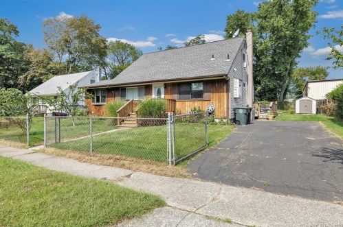 37 Cindy Cir, Milford CT 06460-6644 exterior