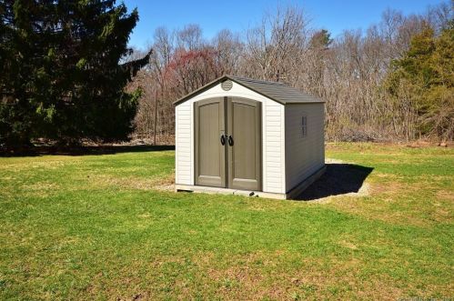 66 Kibbe Rd, Ellington CT 06029-2511 exterior