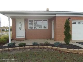 2 Salerno Ct, Toms River, NJ 08757-4105