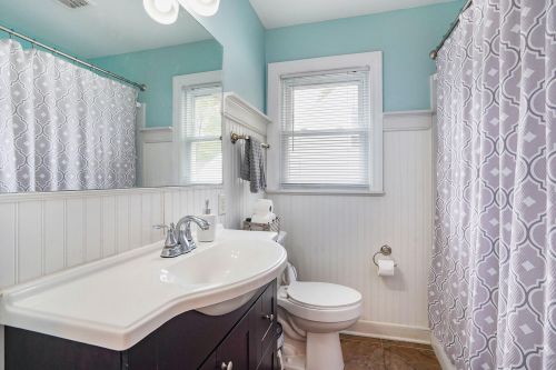 1864 Haines St, Grand Rapids MI 49504-3967 exterior