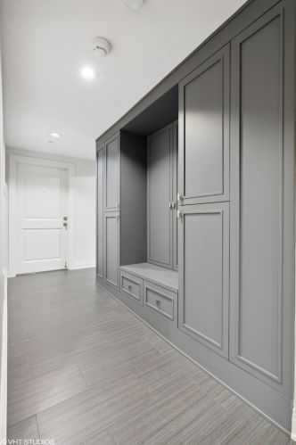 2900 Hermitage Ave, Chicago IL 60609-2733 exterior