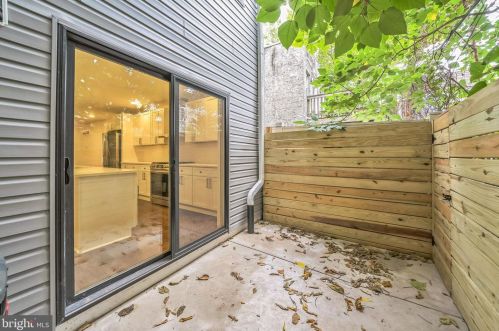 1741 Annin St, Philadelphia PA 19146-3007 exterior