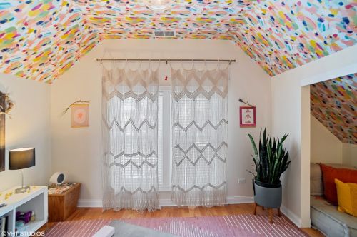 3067 Gresham Ave, Chicago IL 60618-6708 exterior