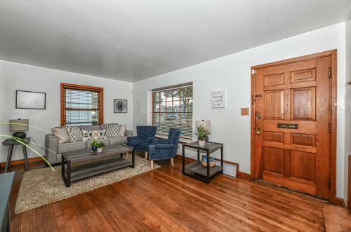 6417 Locust St, Milwaukee WI 53212-2444 exterior