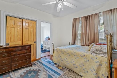 246 Smith St, Providence RI 02911-3307 exterior