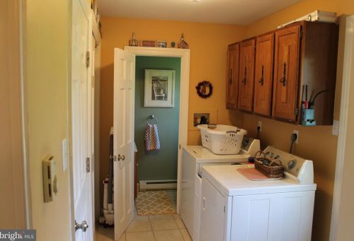 1751 Old Bethlehem Pike, Quakertown PA 18951-2375 exterior